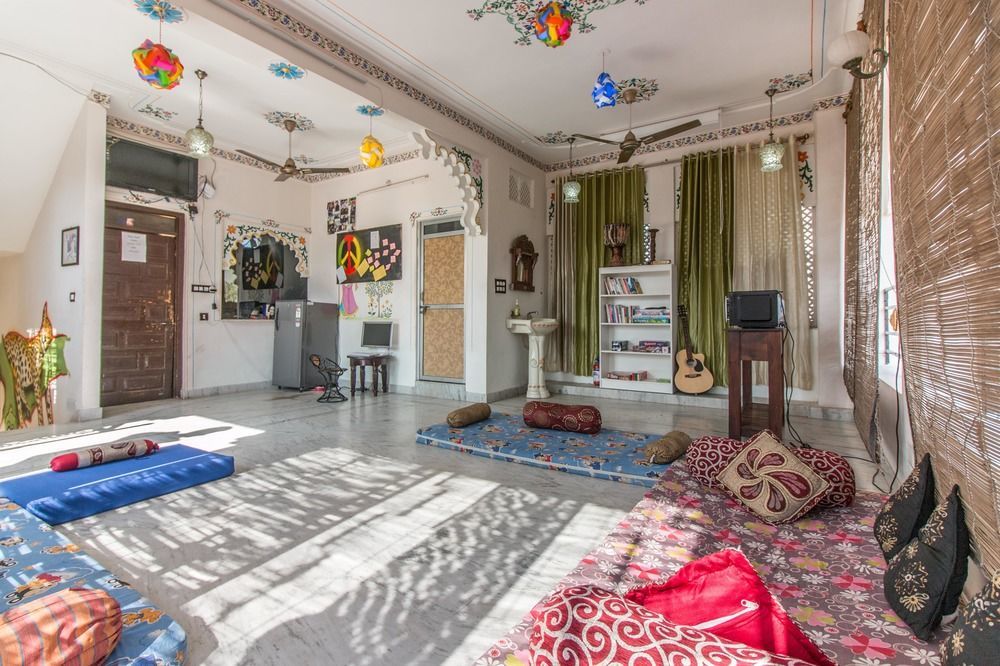 Backpacker Panda Lake Pichola Udaipur Dış mekan fotoğraf