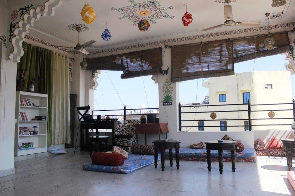 Backpacker Panda Lake Pichola Udaipur Dış mekan fotoğraf